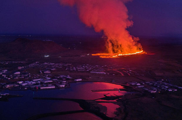 Lava flows from a volcano in Grindavik 